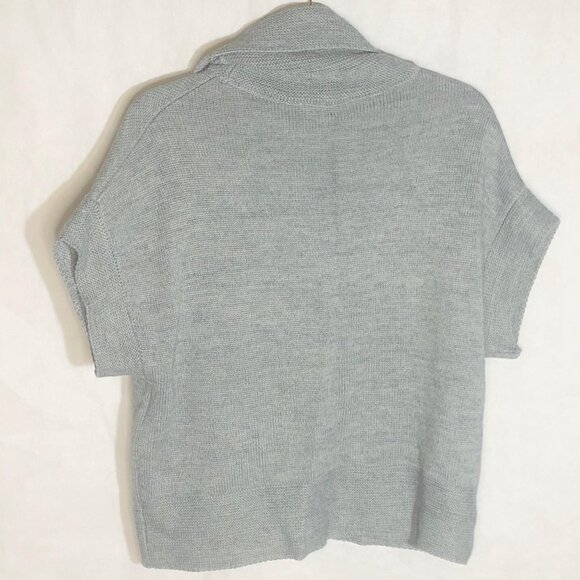 Coldwater creek sweater shirt knit short sleeve gray cowl neck size small READ - Picture 8 of 11
